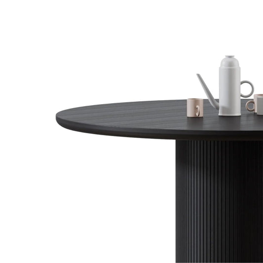 The Baldr black round dining table